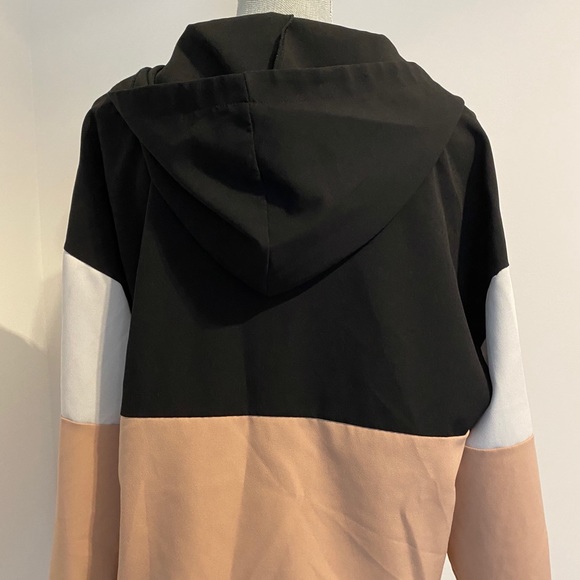 Zara Light Jacket with Hood and 3/4 Zip - Picture 4 of 8